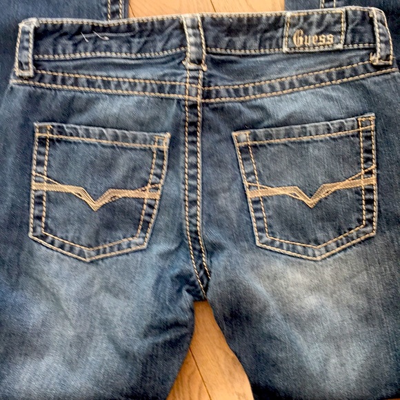 Men's GUESS Jeans - Straight Leg Denim, Size 30 x 32, Excellent Condition! - Picture 7 of 11